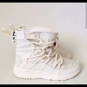 Nike tanjun winter snow boot
